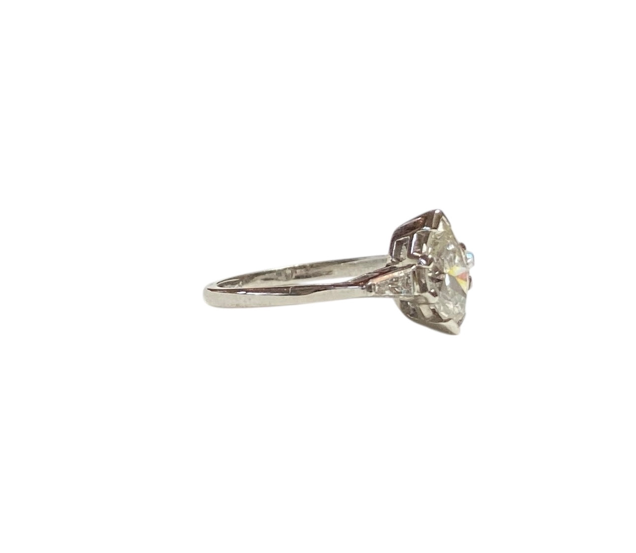 18ct white gold marquise diamond ring .0.85ct ring size M