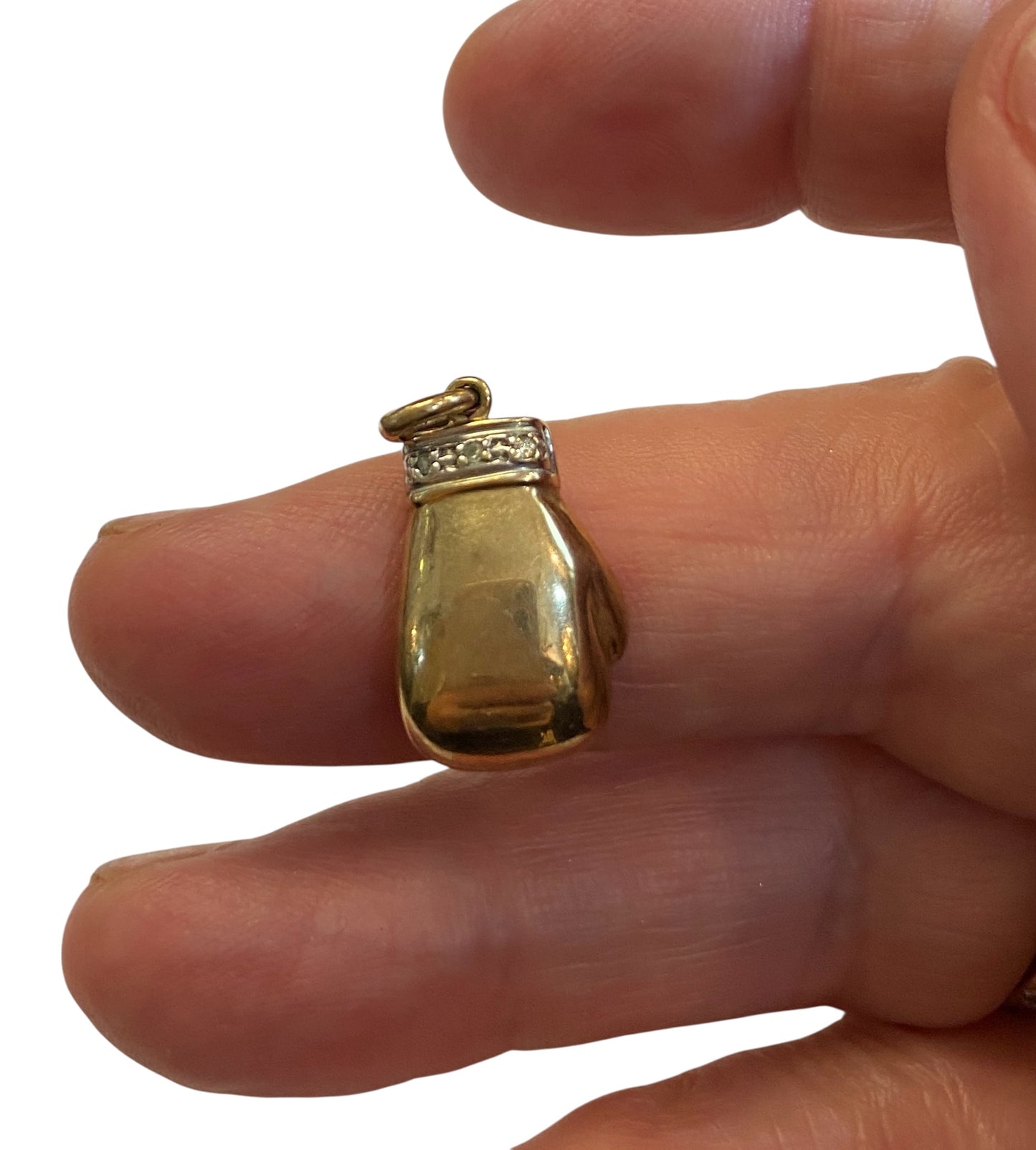 9ct vintage boxing glove charm / pendant with small diamonds 2.9g