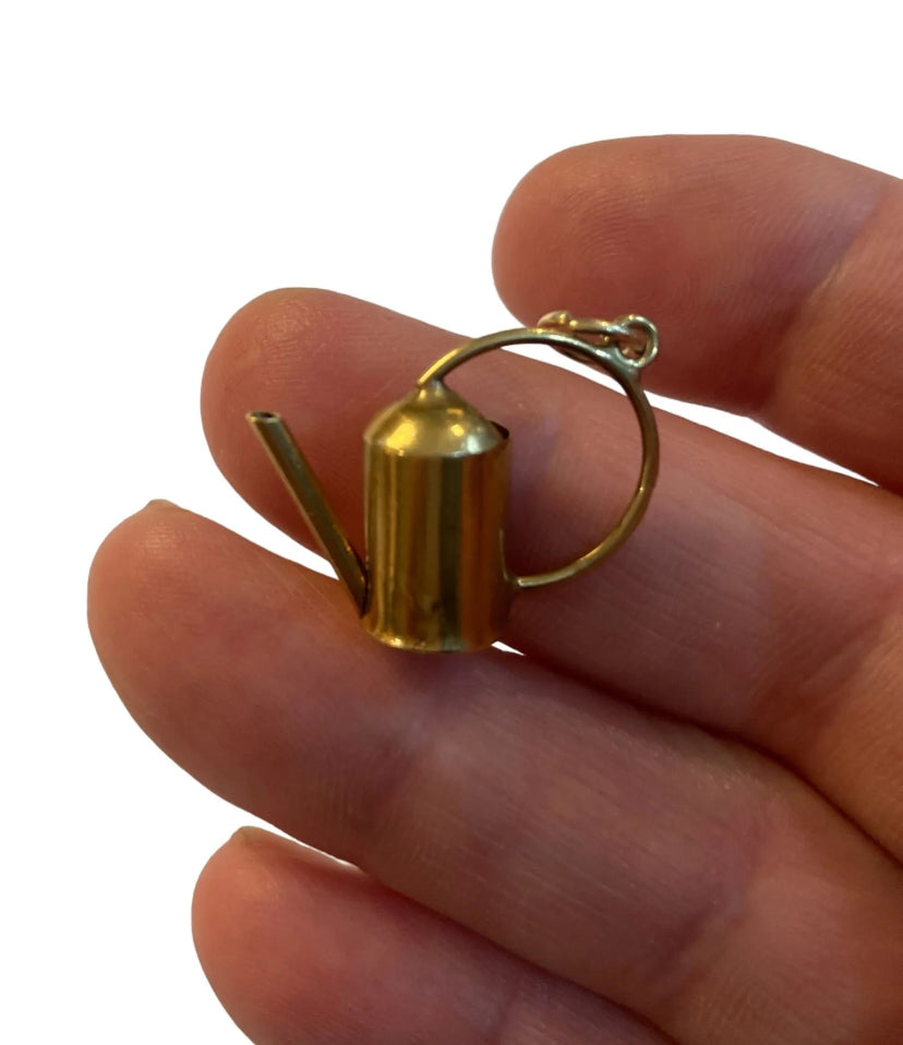 9ct vintage watering can charm