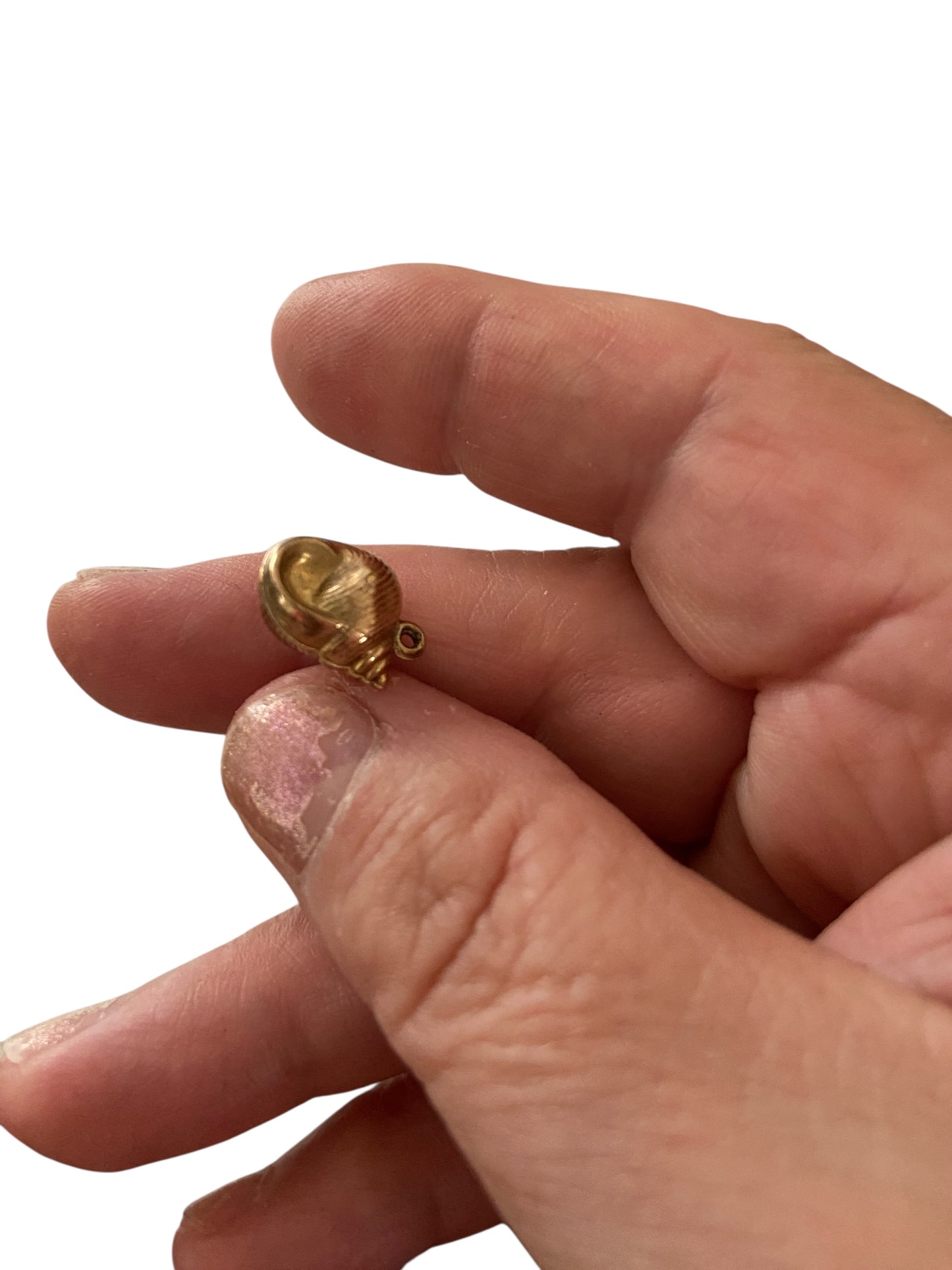 9ct vintage conch shell charm , circa 1978 London . hollow