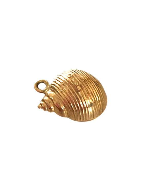 9ct vintage conch shell charm , circa 1978 London . hollow