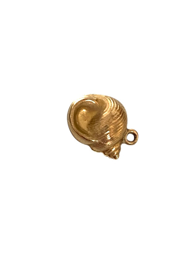 9ct vintage conch shell charm , circa 1978 London . hollow