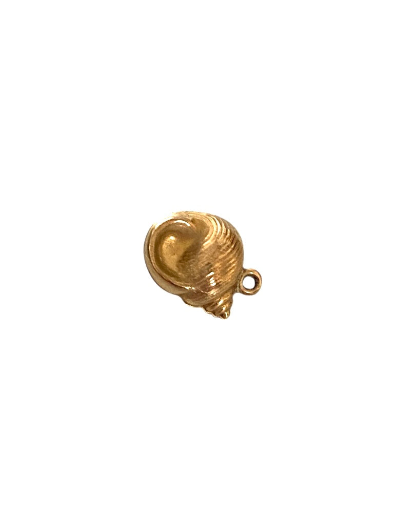9ct vintage conch shell charm , circa 1978 London . hollow