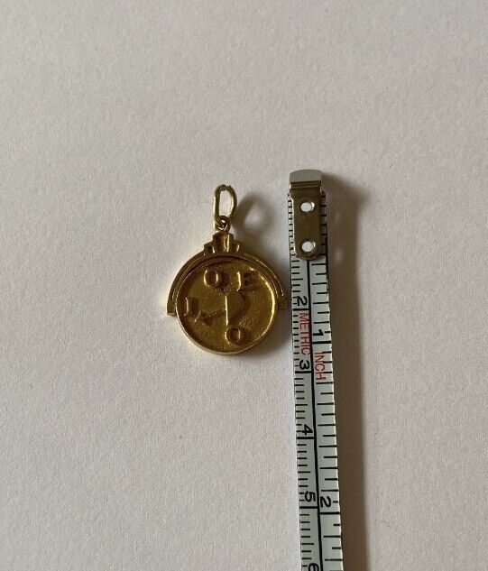 Rare 9ct Vintage spinner Charm With Cupids Arrow